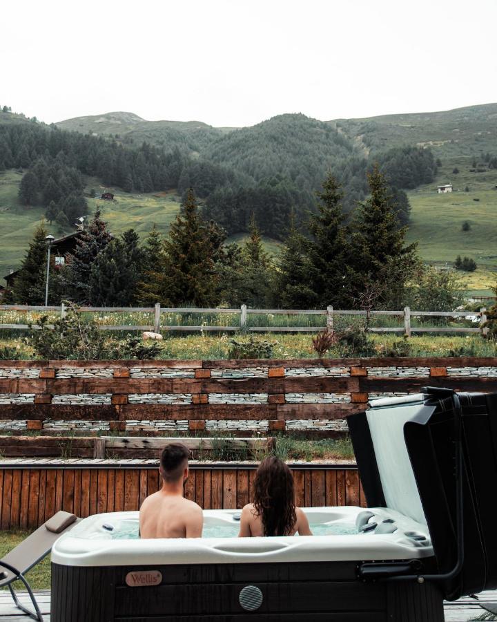 Hotel Piccolo Tibet リヴィーニョ エクステリア 写真