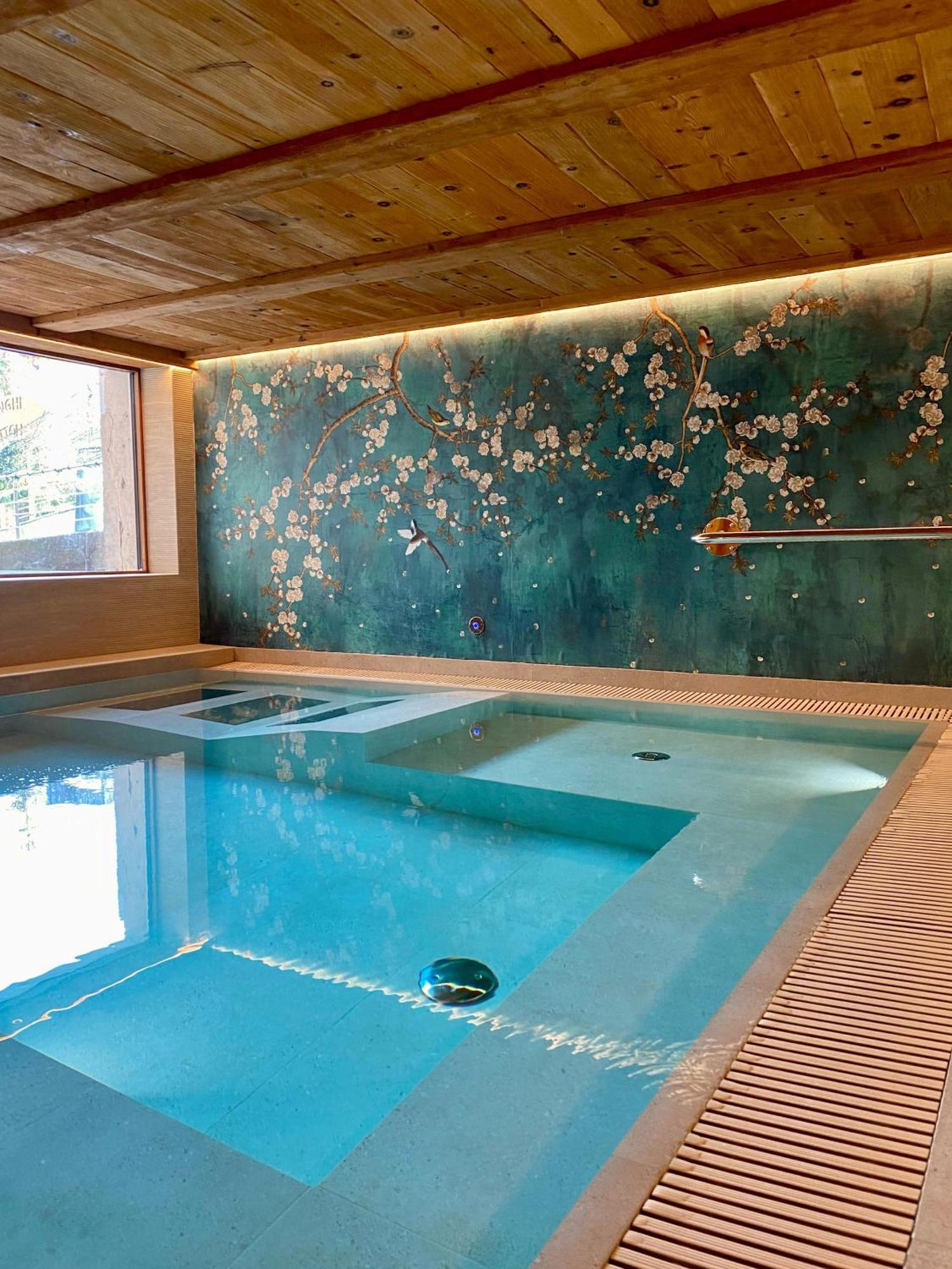 Hotel Piccolo Tibet リヴィーニョ エクステリア 写真