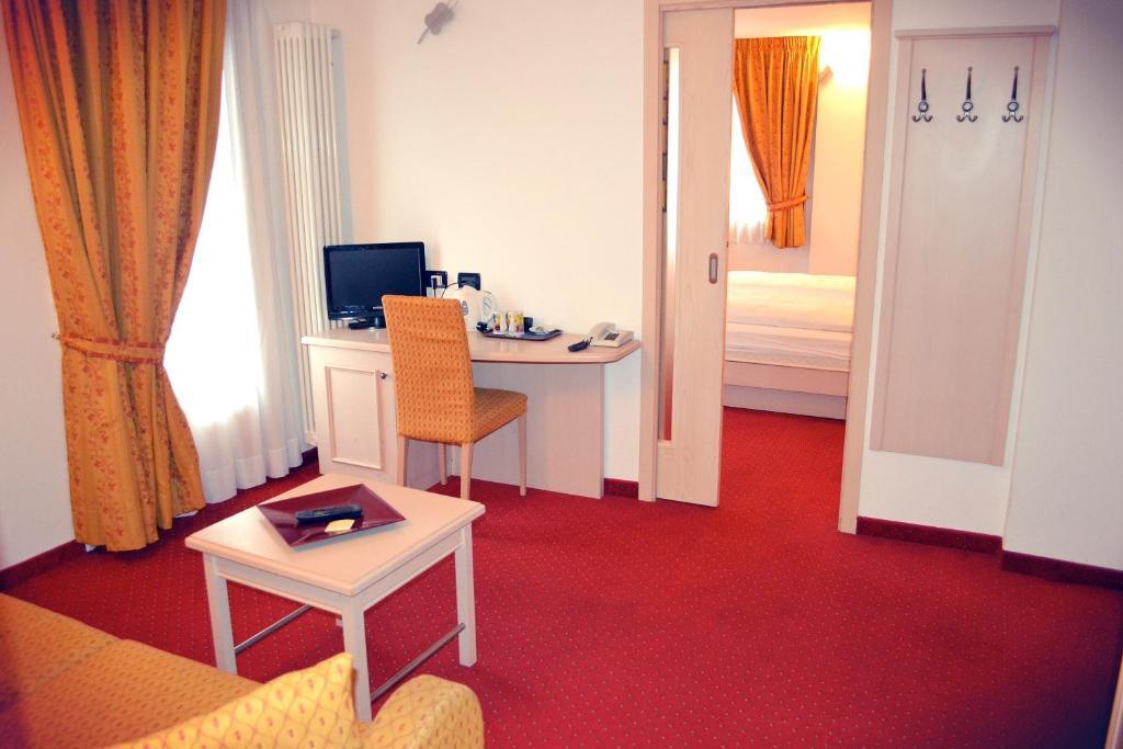 Hotel Piccolo Tibet リヴィーニョ 部屋 写真